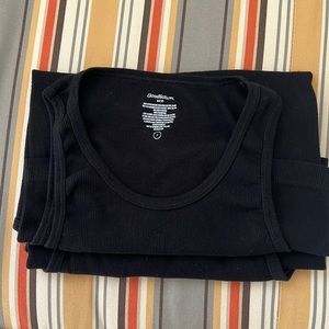 Goodfellow sleeveless shirt